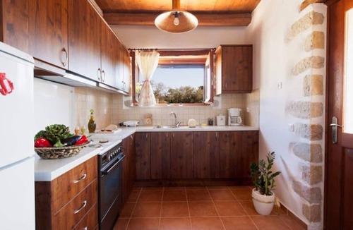 Apokoronas Villa | Rural Stone Villa with private pool and mountain views near local sandy beaches!