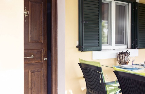 Kastania Apartment | rustic friendly and cosy house in corfu