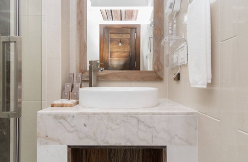Male Hotel | Samann Grand