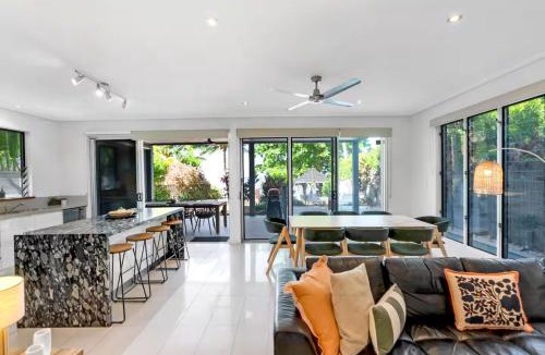 Trinity Beach House | Sandveil at Trinity Beach