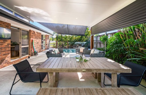 Wurtulla House | Sandy Dunes Retreat: Pet-Friendly Wutulla Home