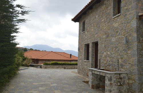 Arachova Villa | Sansa Stark Chalet (near Delphi)
