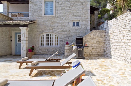 Barbati Villa | Sea Breeze Villa with stunning views in Corfu with private path to the beach