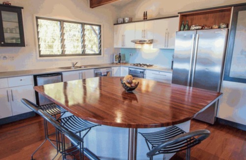 Agnes Water House | Seabreeze - 5 BR w/Pool Table - Beachfront