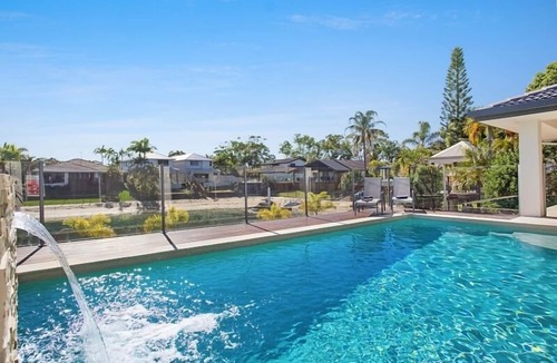 Mermaid Waters House | Seaclusion Broadbeach – Effortless Luxury, Coastal Calm