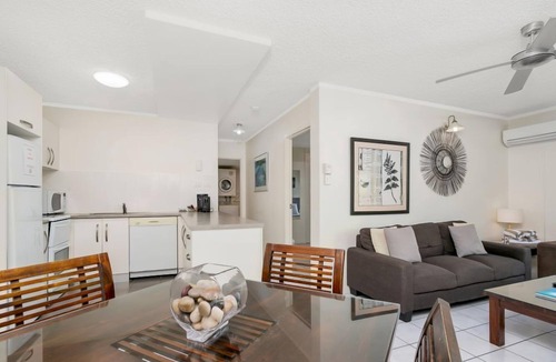 Port Douglas Apartment | Seascape Holidays at The Queenslander Two Bed Standard