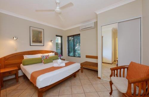 Port Douglas Apartment | Seascape Holidays - Hibiscus