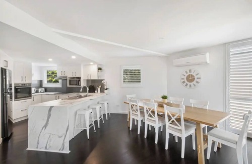 Sunshine Coast House | Seaside Home- Direct beach access & pet friendly