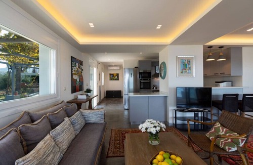 Psalidi Villa | Seaside Private Beach Villa 3BR w/3.5 BA