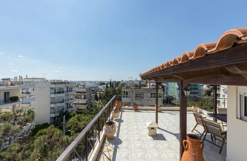 Varkiza Apartment | SeaView apt in Varkiza steps to Beach with Parking