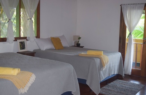 Chiguata Cabin | Seaview at Playa Chiquita Wildlife Lodge above Canopy