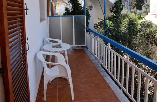 Kefalari Apartment | Seaview - Selfcatering Apartment - Helen No 1