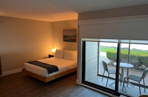 Downtown Hotel | Sechelt inn