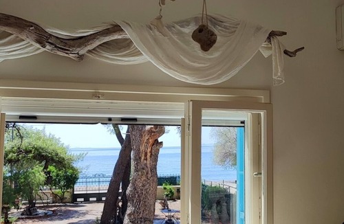 Psatha Villa | Self-catering Beach Studios in front of the sea Only 1h From Athens