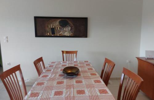 Derveni Apartment | SereneLands Derveni