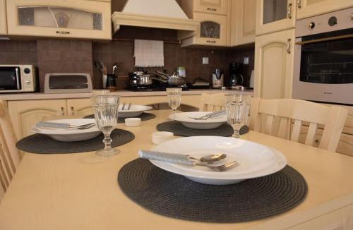 Aigio Villa | Serenity Guesthouse