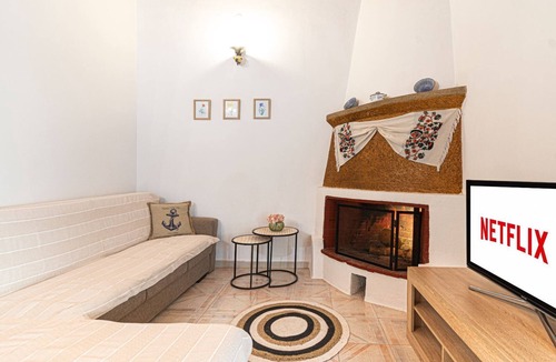 Archangelos House | Set in Archangelos, 2.7 km from Stegna Beach and 19 km from Lindos Acropolis.