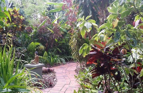 Nelly Bay Cottage | Shambhala Retreat Cottages a peaceful place intended for rest and relaxation.