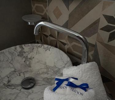 Gialtra Apartment | Sianos apartments