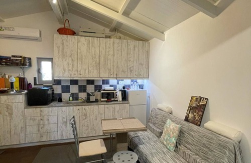 Kropia House | Simple Stay Vari's House