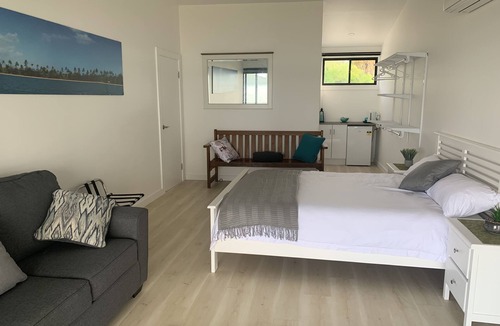 Whitsundays Resort | Sinclair Bay Resort (Unit 1) - Private and secluded waterfront units