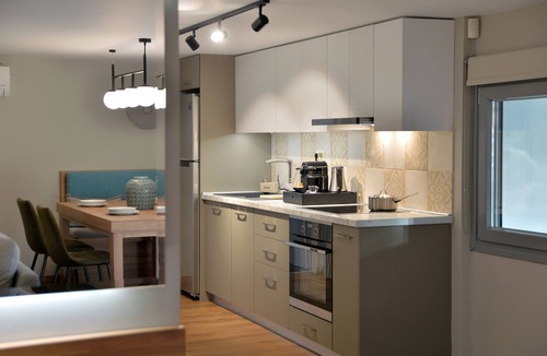 Gargaliani Apartment | Sir T Grand apartment...an ideal choice for a family or a group of friends!