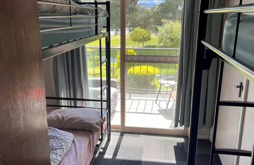 Legana Hostel | SJ Hostel. Launceston