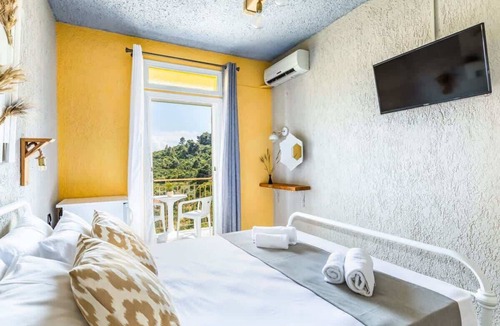 Stafylos Hotel | Skopelos Seaview Suite - Demeter Summer Nest