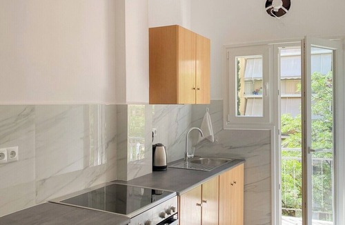 Ano Patisia Apartment | Sleeps 5 near Athens center and metro