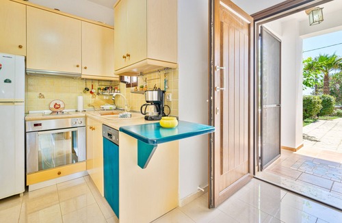 Kiotari Villa | Smaragdi BeachFront Villa