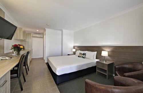 Millbank Hotel | Smart Motels Bert Hinkler