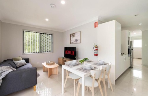 Rocklea Apartment | Smart Suites Self Check-in Apartments - Freney Park Disk Golf Course