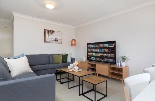Acacia Ridge Apartment | Smart Suites Self Check-in Apartments - S Stockport