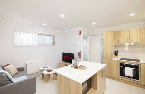Rocklea Apartment | Smart Suites Self Check-in Apartments - 39 Freney