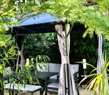 Clifton Beach Bed & Breakfast | South Pacific Bed & Breakfast