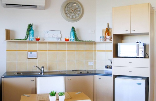 Airlie Beach Apartment | Spa Haven 17B