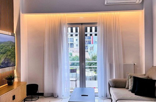 Larissa Apartment | Spa Suite with Jacuzzi and Ancient Theatre View