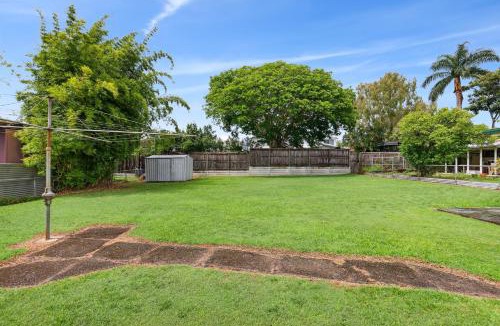Morningside House | Spacious 3-Bed Home in Morningside with Backyard