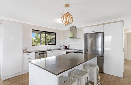 Scarness Apartment | Spacious 3-Bed Home with Large Balcony