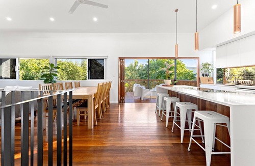 Yeronga House | Spacious and close to everything.