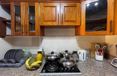 El Cerro House | Spacious Family Friendly Vacation House with a Garden. Close to the Beach!
