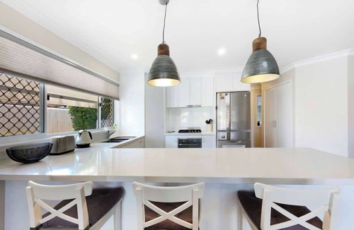 Banksia Beach House | Spacious Holiday Unit on Canal at Banksia Beach