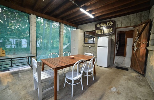 Goomboorian House | Spacious Rural Stay - for Work or Large groups
