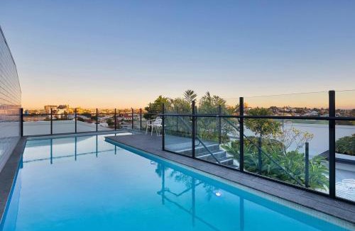 West End Apartment | Spacious West End Apartment with Pool & BBQ Access