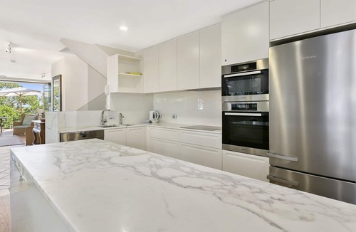 Noosa Heads Apartment | Spectacular Penthouse in Little Cove Noosa Heads - Unit 2 Cuvee 29 Allambie Rise