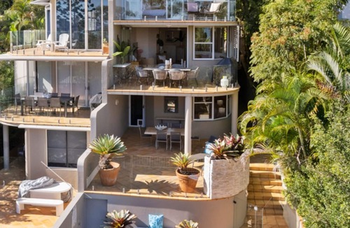 Noosa Heads Apartment | Spectacular Penthouse in Little Cove Noosa Heads - Unit 2 Cuvee 29 Allambie Rise
