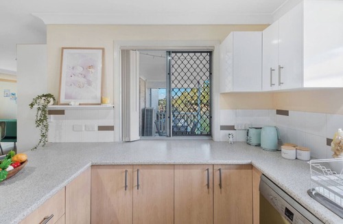 Springfield Lakes House | Springfield lake六房带车库大house