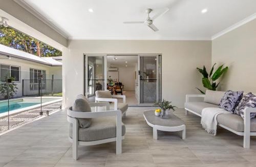 Port Douglas Villa | St Crispins Villa 2 with private heated Pool