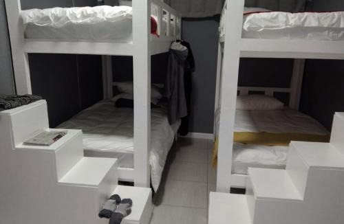 Trawal Hostel | Star legend backpackers - Parow