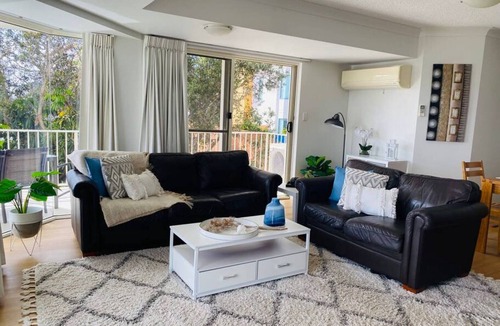 Mudjimba Apartment | Steps to Mudjimba Beach, Cafes & Village, The Sunny Coasts Hidden Gem with Pool